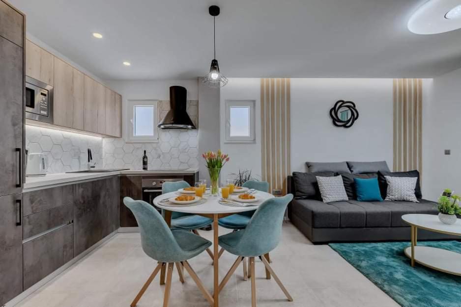 Apartments Rose บาชกาโวดา ภายนอก รูปภาพ