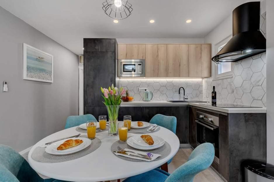 Apartments Rose บาชกาโวดา ภายนอก รูปภาพ